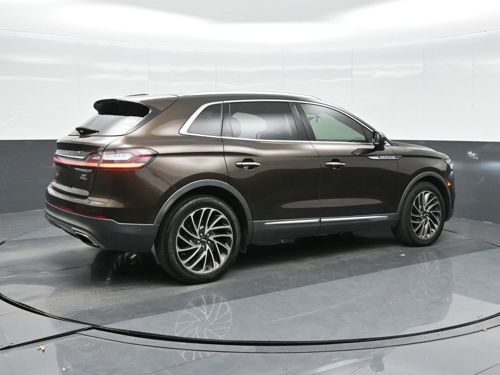 2019 Lincoln Nautilus Reserve photo 5