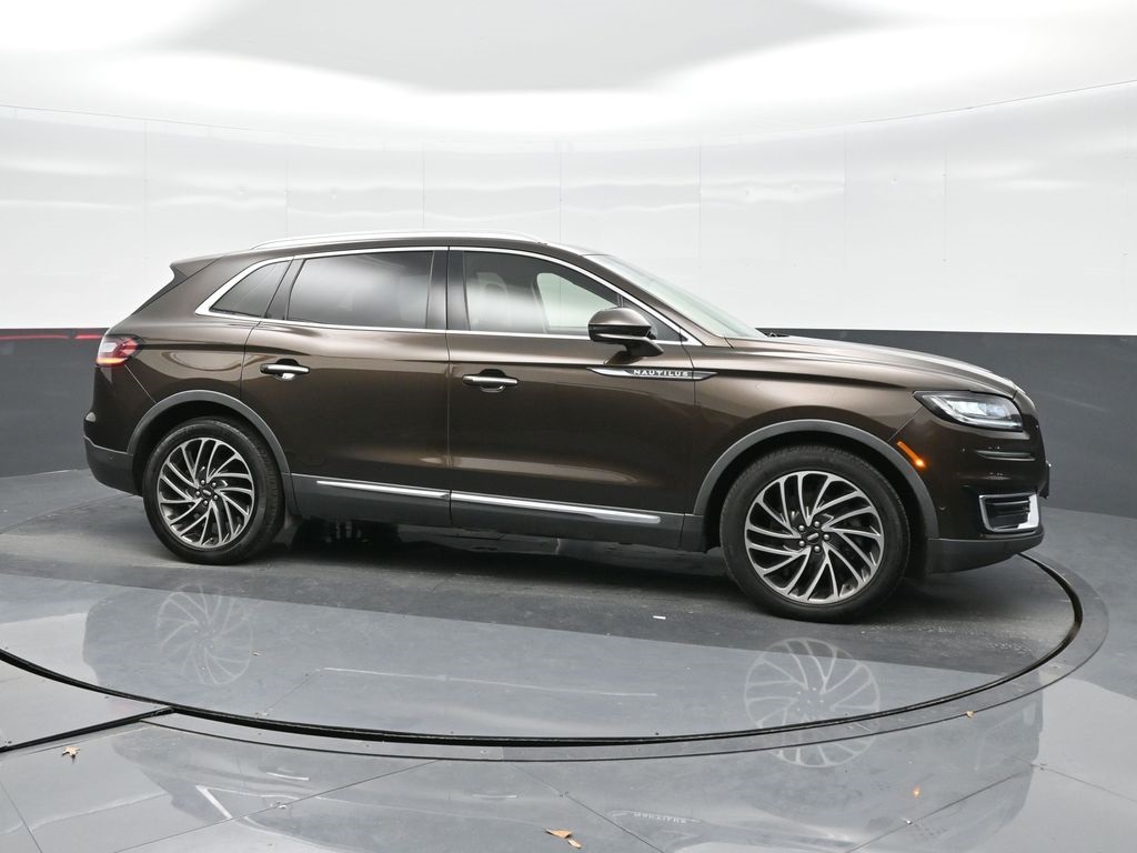 2019 Lincoln Nautilus Reserve photo 8