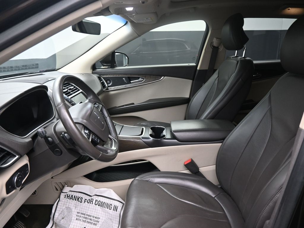 2019 Lincoln Nautilus Reserve photo 10
