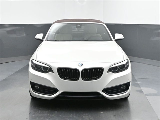 2020 BMW 2 Series 230i photo 2