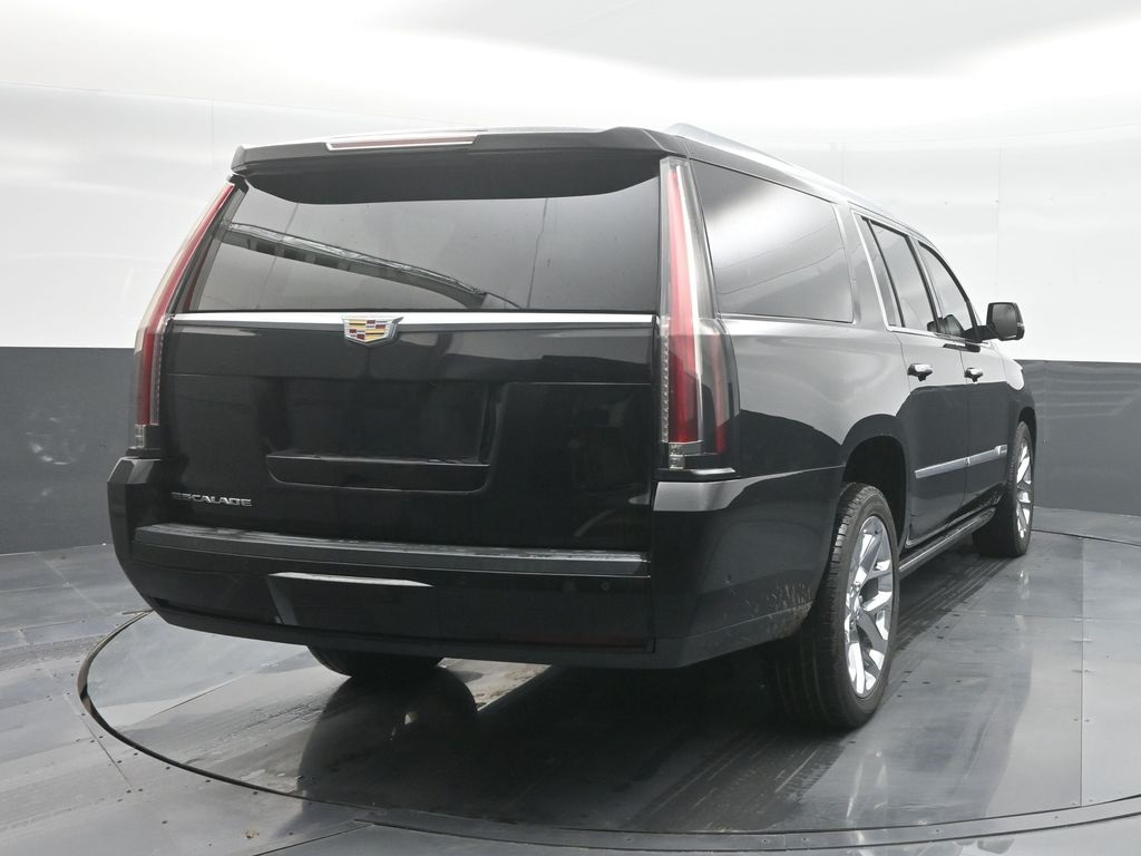 2020 Cadillac Escalade ESV Platinum Edition photo 8
