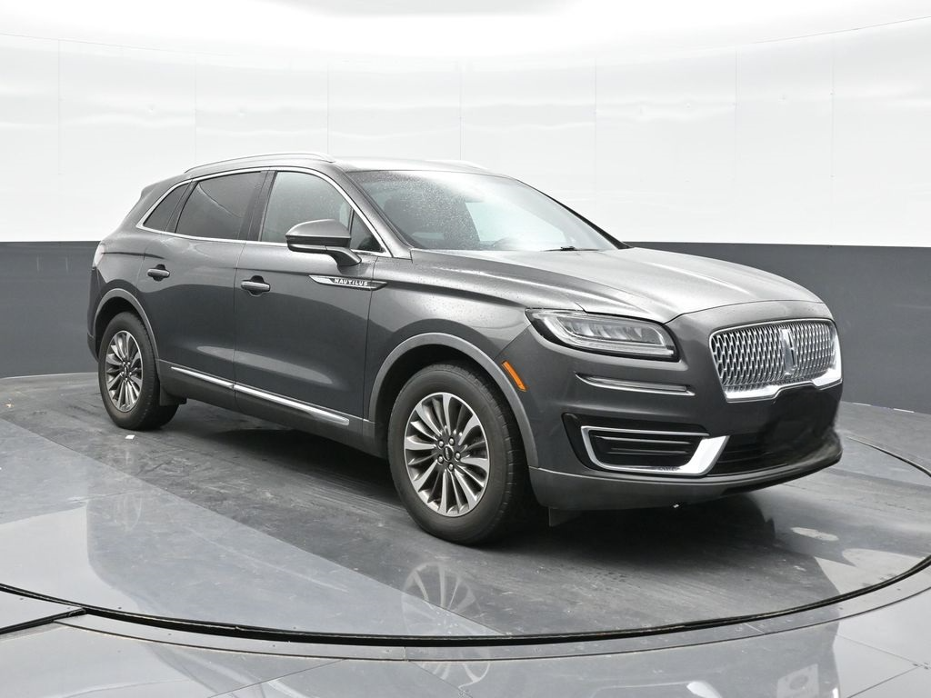 2020 Lincoln Nautilus Standard photo 3