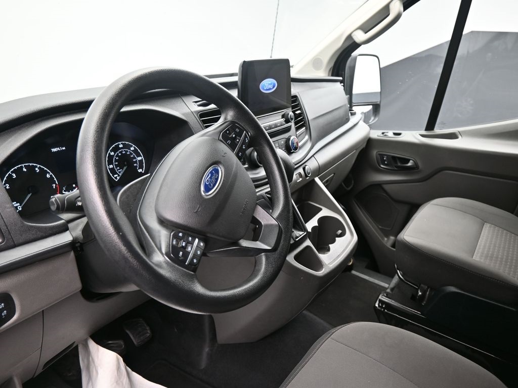 2021 Ford Transit-350 XL photo 9