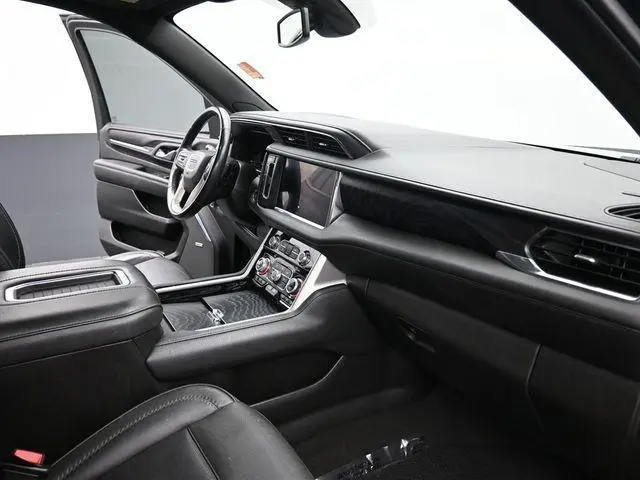 2022 GMC Yukon Denali photo 9