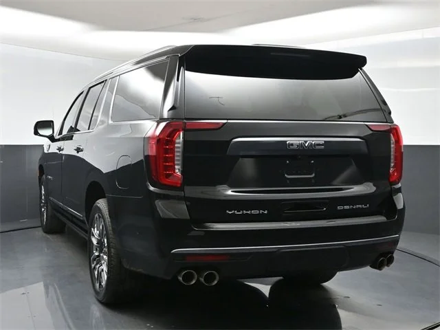 2023 GMC Yukon XL Denali Ultimate photo 6